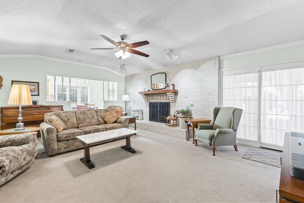 1115 36th Street NE - Photo 5