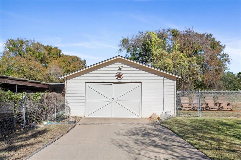 321 County Road 1630 - Photo 4
