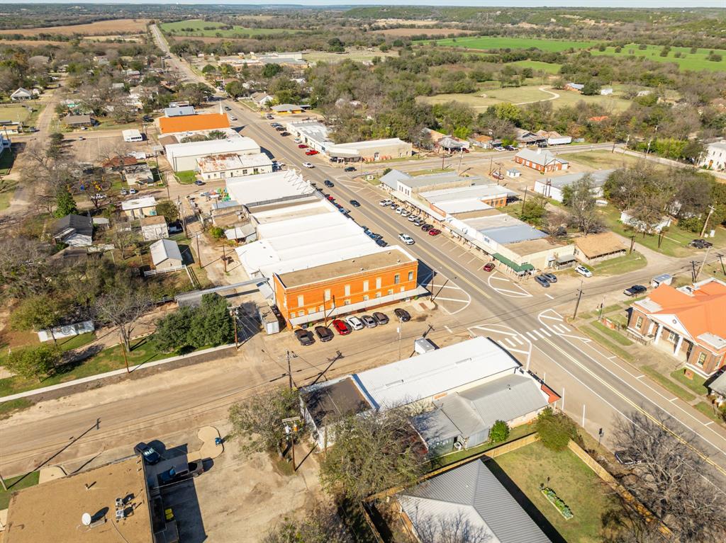 504 E Avenue C - Photo 8