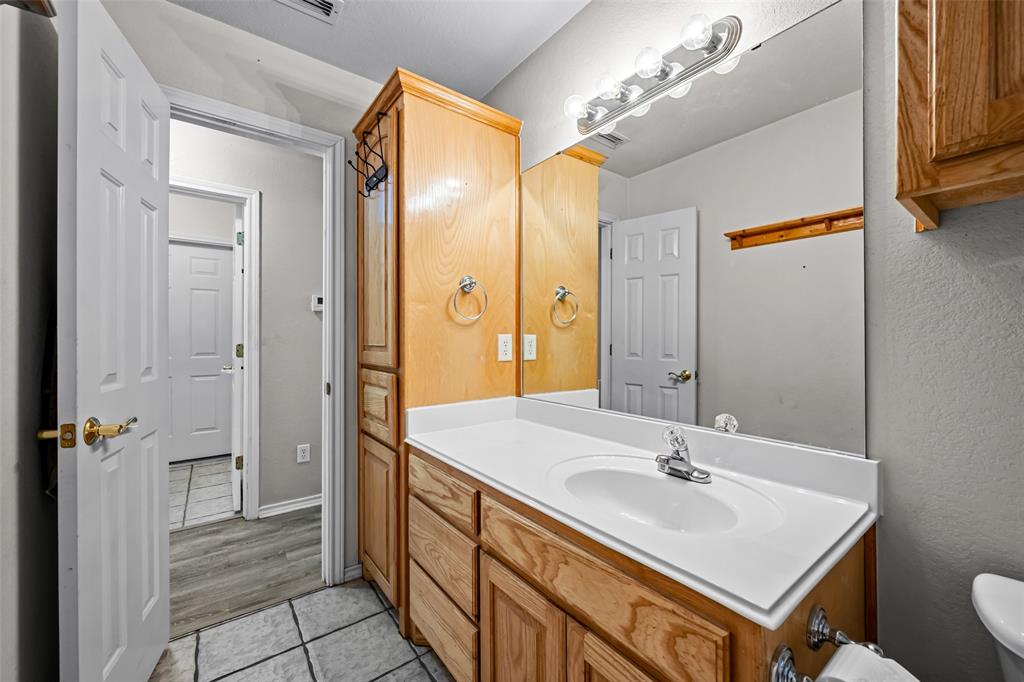 7698 Fm 920 - Photo 17