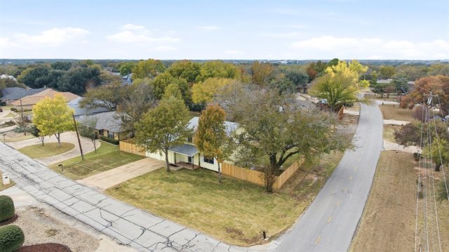 5600 Choctaw Drive