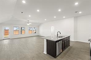 7816 Kingfisher Road - Photo 9