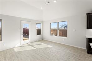 7704 Kingfisher Road - Photo 12