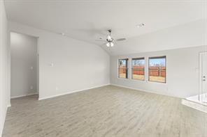 7704 Kingfisher Road - Photo 13