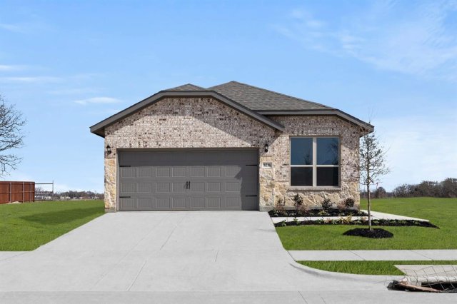 8216 Kingfisher Road