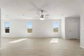 8216 Kingfisher Road - Photo 10