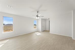 8216 Kingfisher Road - Photo 11