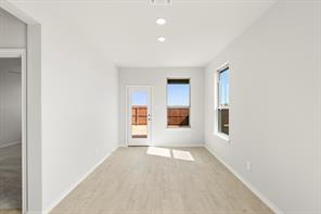 8216 Kingfisher Road - Photo 13