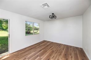 103 Ivy Street - Photo 12