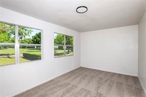 103 Ivy Street - Photo 22