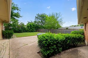 1616 W Shields Drive - Photo 4
