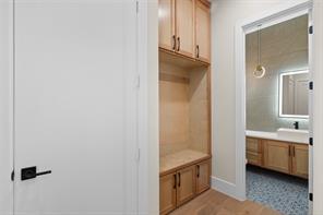 2416 Candlestick Drive - Photo 32