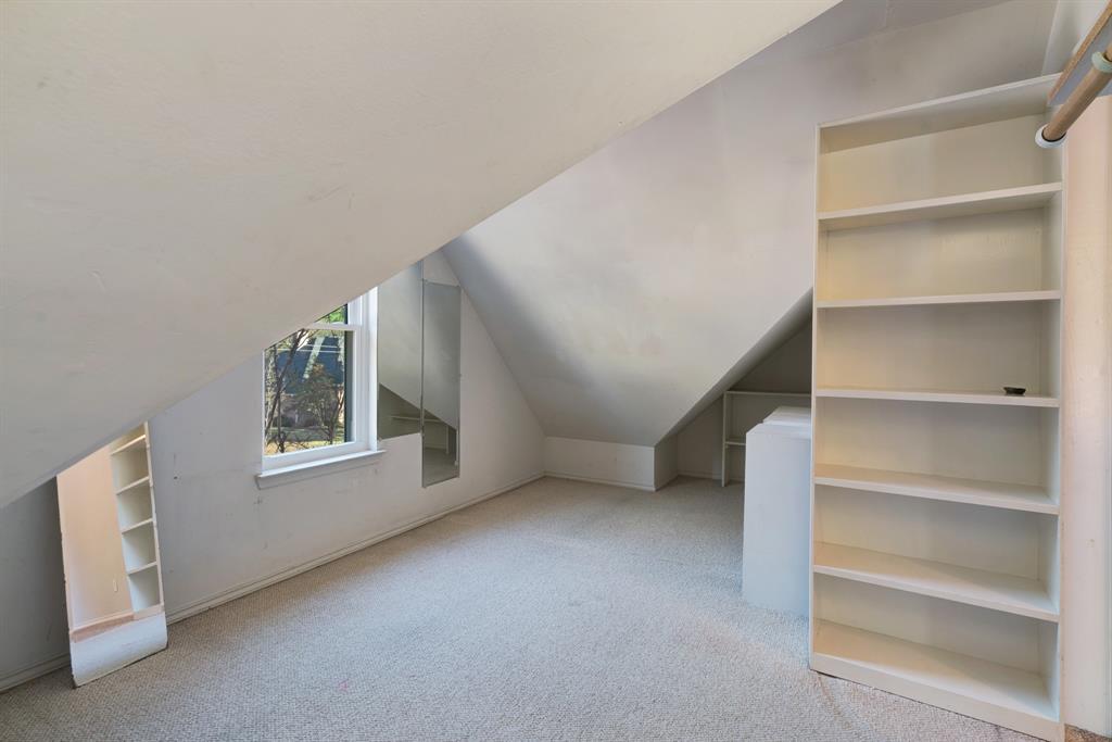 635 Cedar Creek - Photo 22