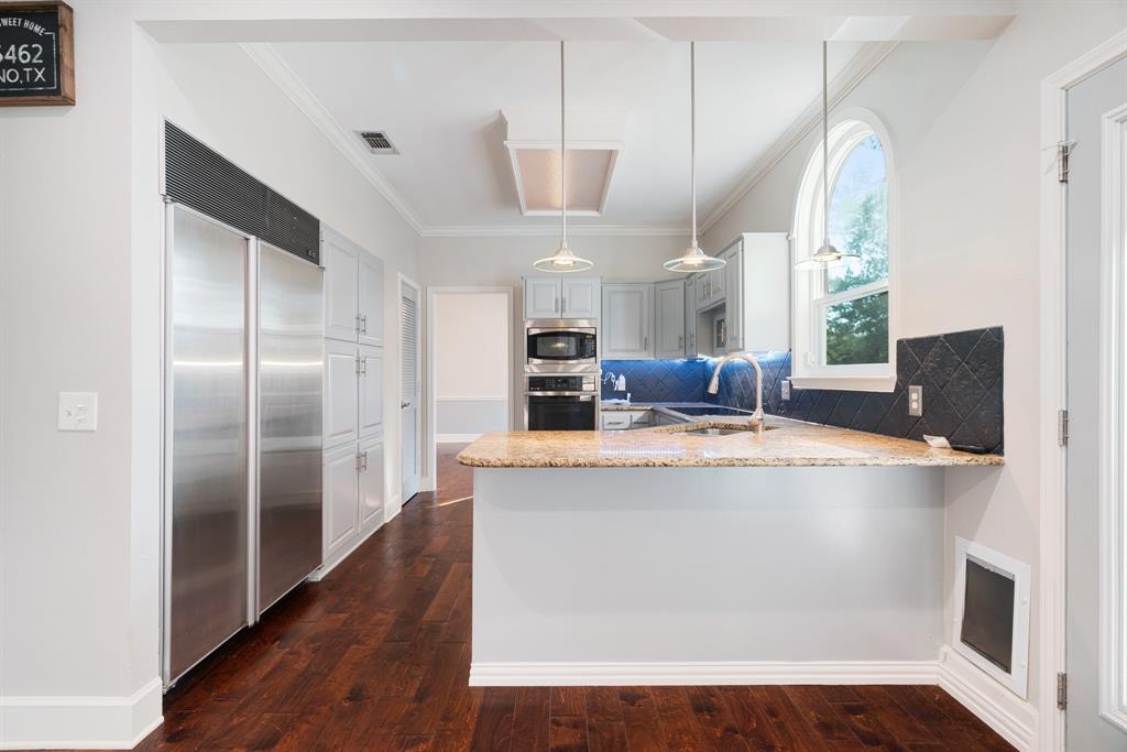 635 Cedar Creek - Photo 9