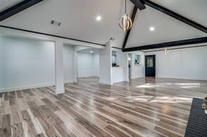 1502 Knob Hill Drive - Photo 2