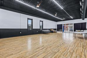 2402 Stonewall Street - Photo 9