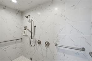 7957 Bal Harbour Court - Photo 26