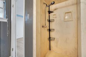 1320 Apache Street - Photo 20