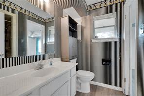 1320 Apache Street - Photo 21