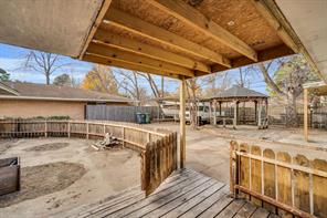 1320 Apache Street - Photo 25