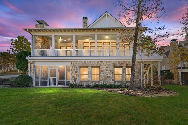 4521 W Cove Court