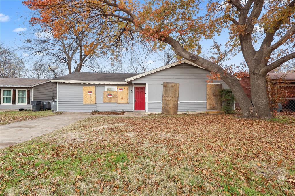 725 Emberwood Drive - Photo 1