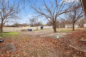 725 Emberwood Drive - Photo 7