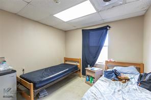 1109 Oak Street - Photo 18