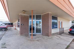 1109 Oak Street - Photo 2