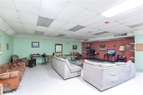1109 Oak Street - Photo 8
