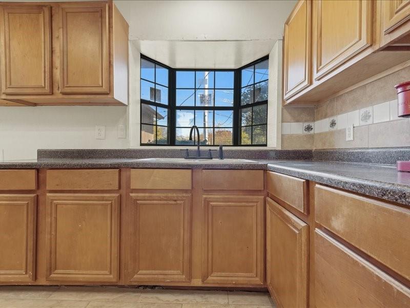 509 Bluewood Drive - Photo 6