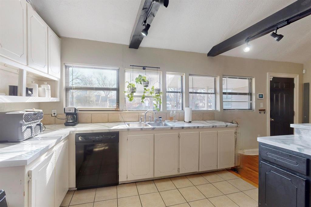 1413 Ferris Avenue - Photo 18