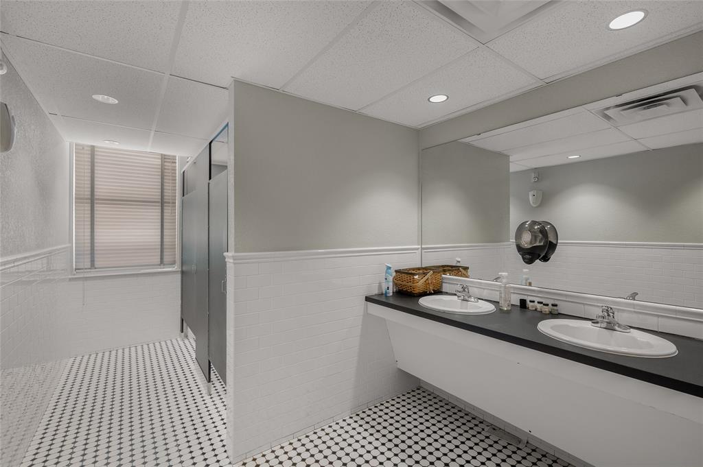 531 W Main Street - Photo 33