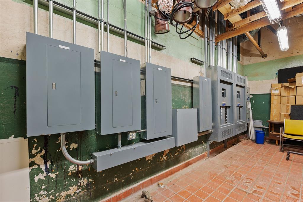 531 W Main Street - Photo 36