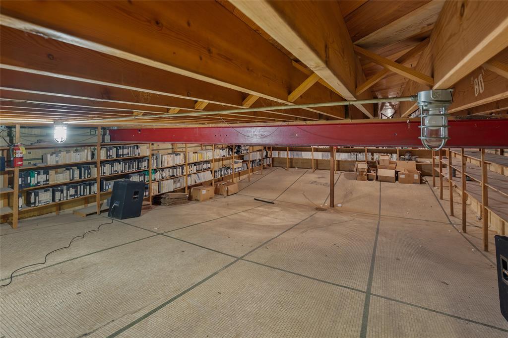 531 W Main Street - Photo 38