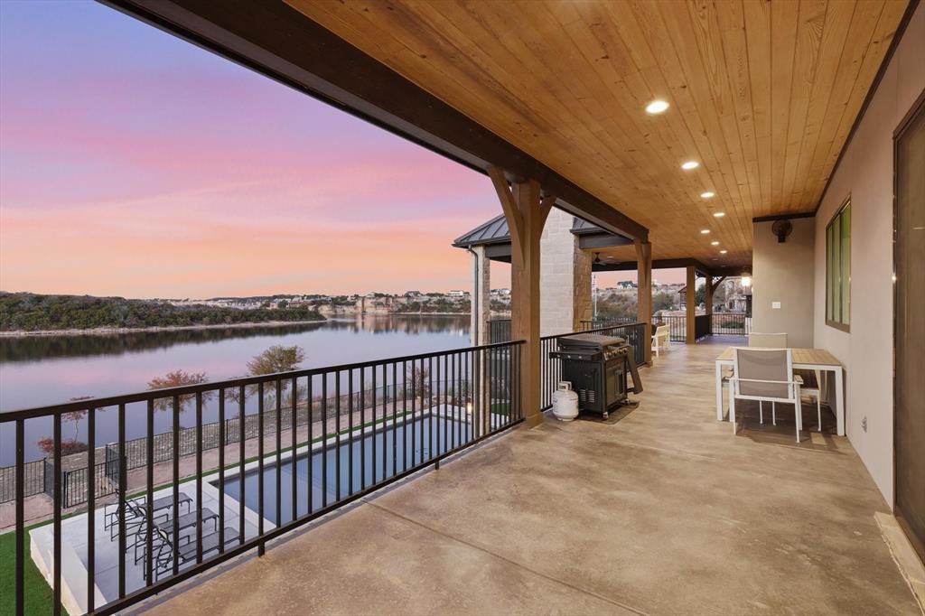 7105 W Hells Gate Drive - Photo 33