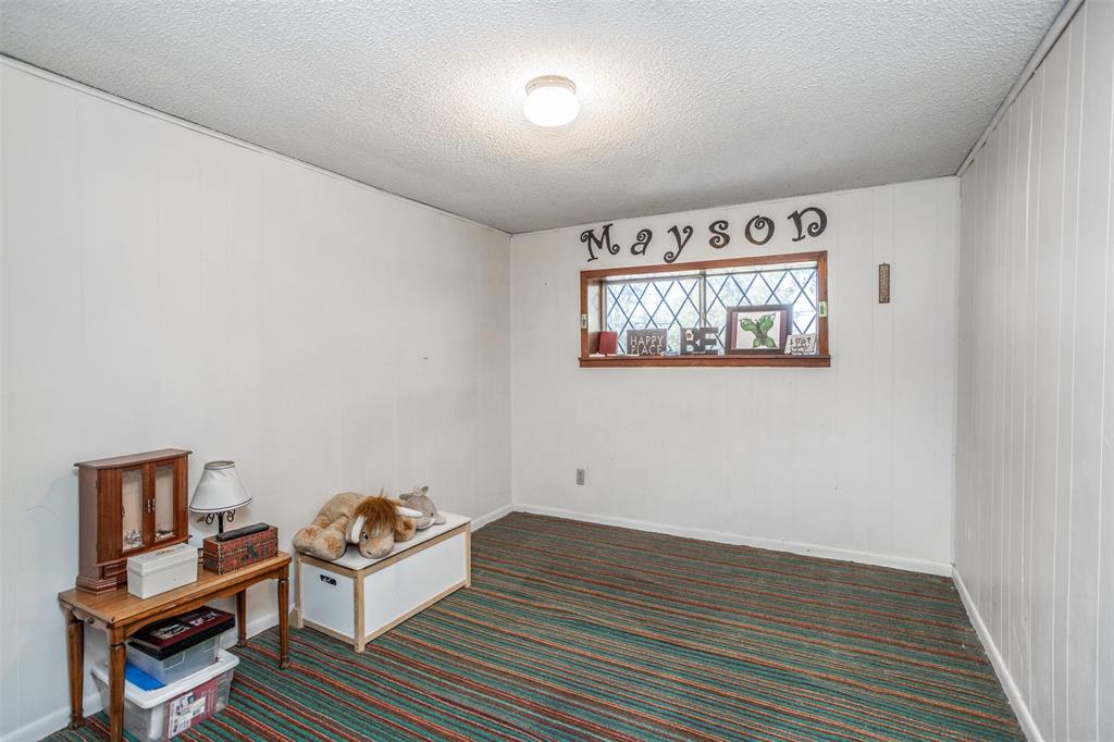300 Thompson Street - Photo 29
