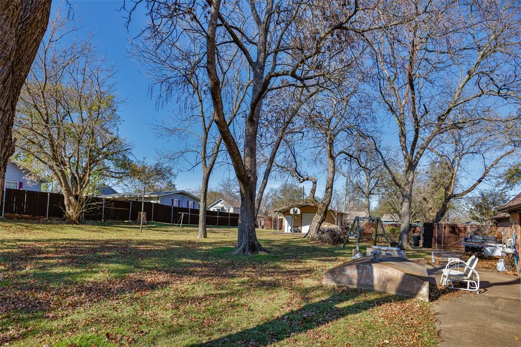 300 Thompson Street - Photo 39