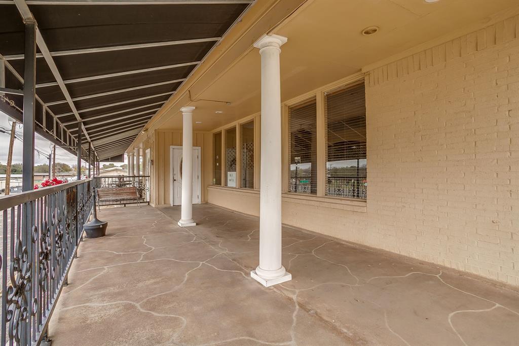 1111 State Highway 16 S - Photo 6