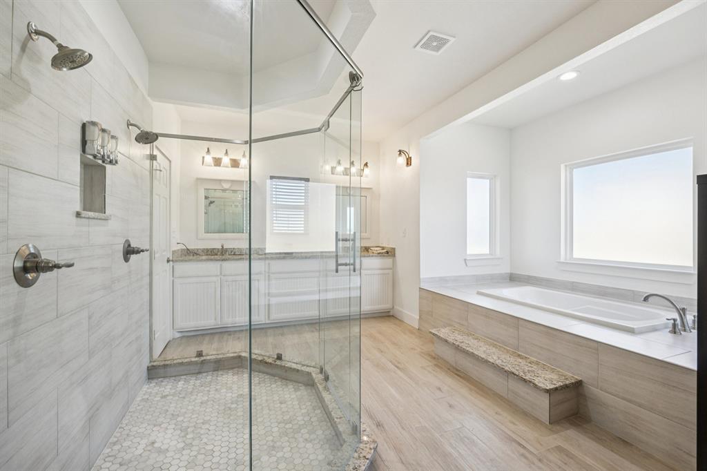1084 Justin Drive - Photo 14