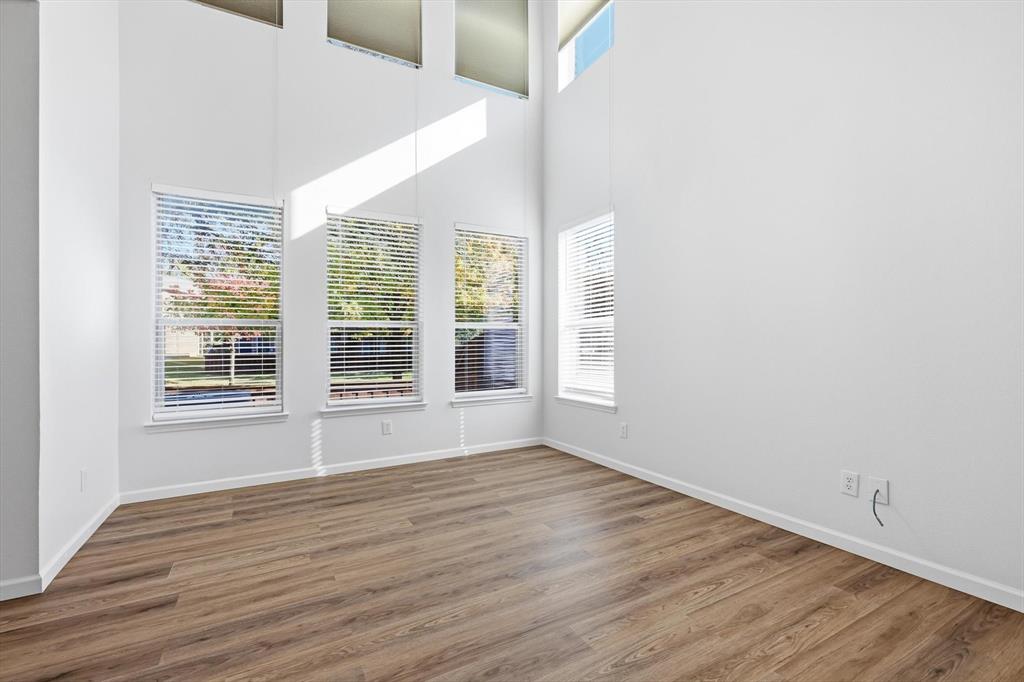 2917 Saint Andrews Drive - Photo 2