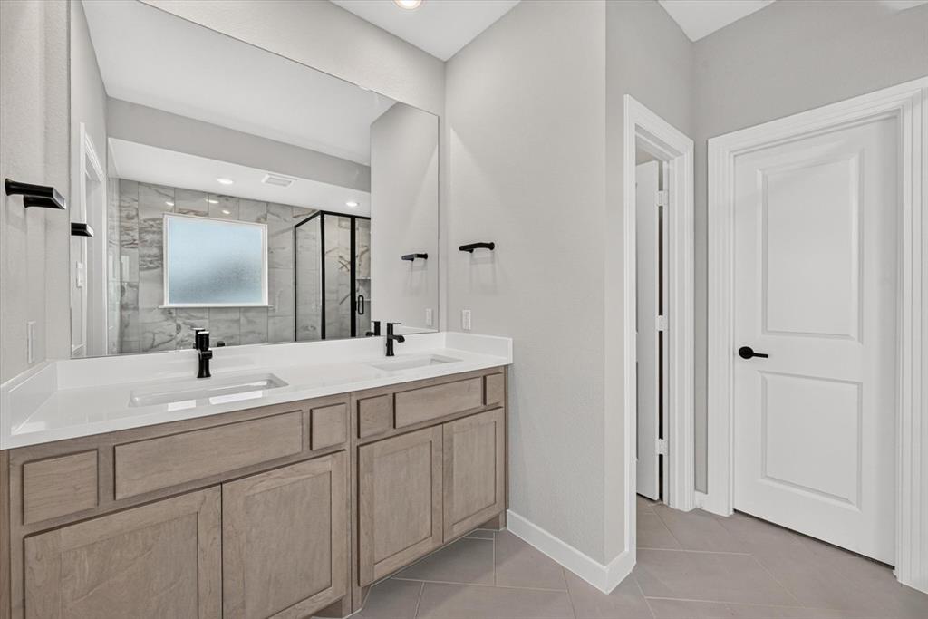 2709 Santa Monica Mews - Photo 13