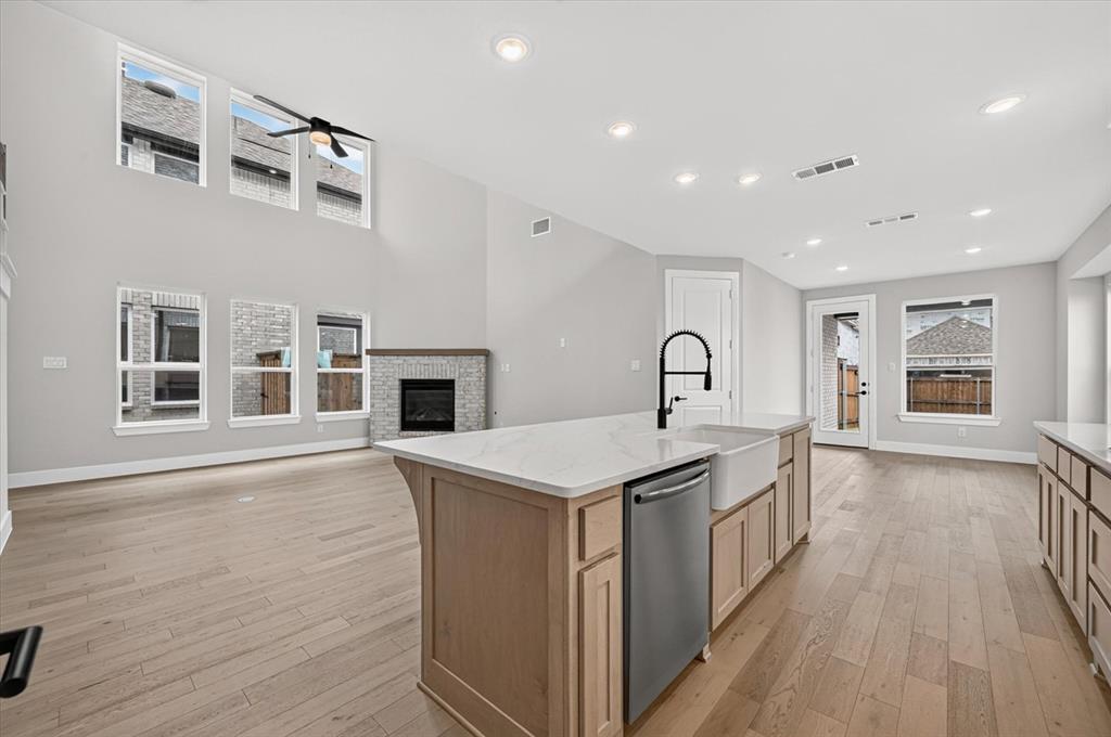 2709 Santa Monica Mews - Photo 6