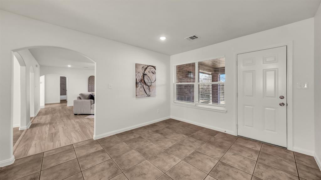 1735 Woodridge Court - Photo 12