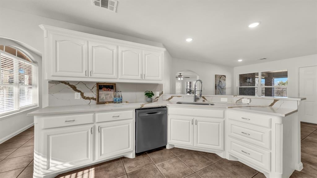 1735 Woodridge Court - Photo 30
