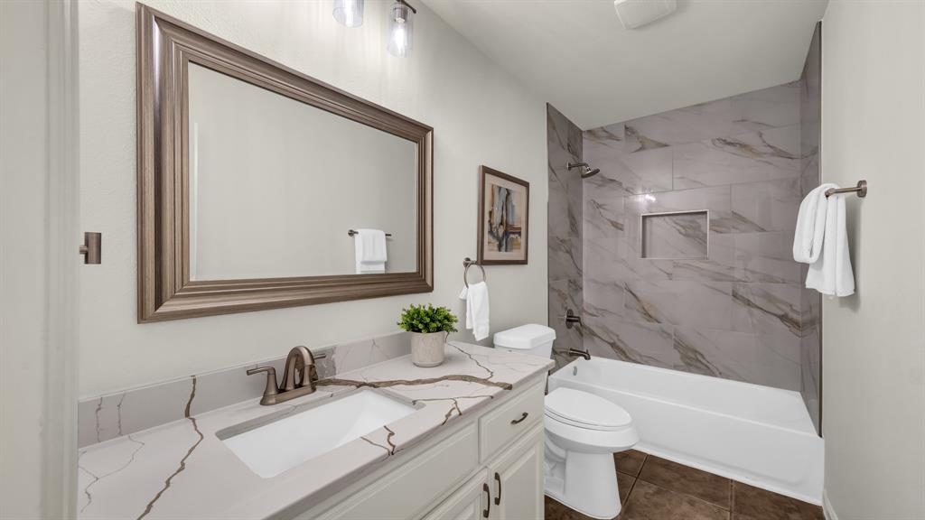 1735 Woodridge Court - Photo 32