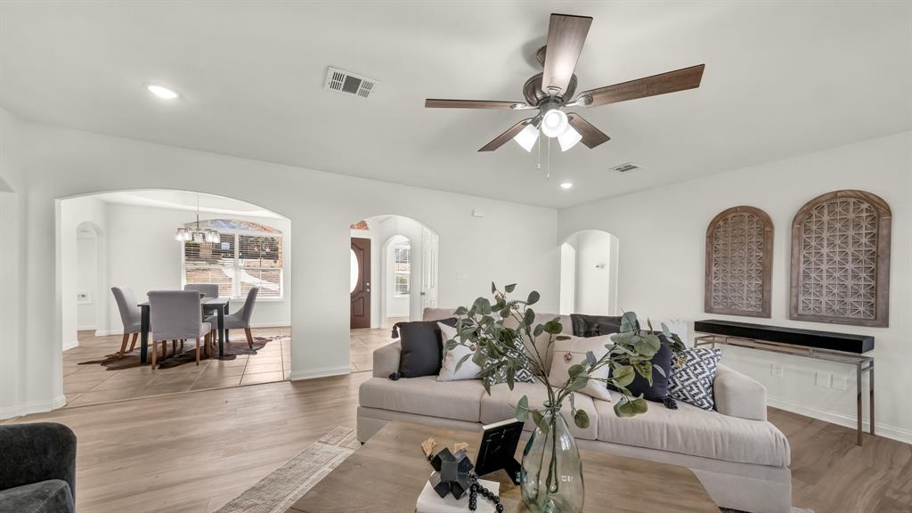1735 Woodridge Court - Photo 5