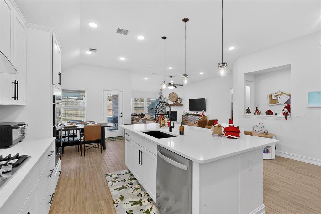 2817 Ash Avenue - Photo 7