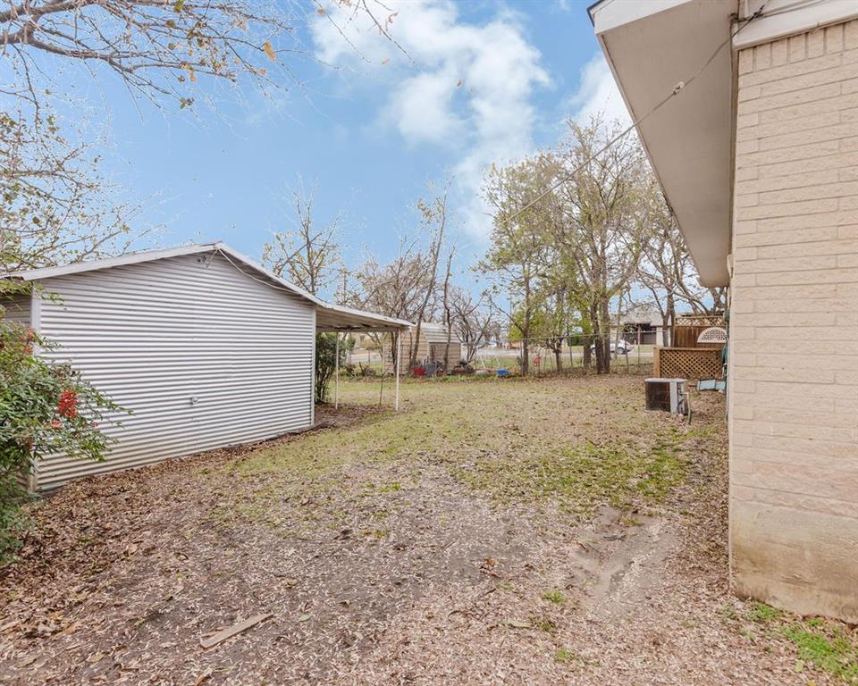 663 6th Street - Photo 37