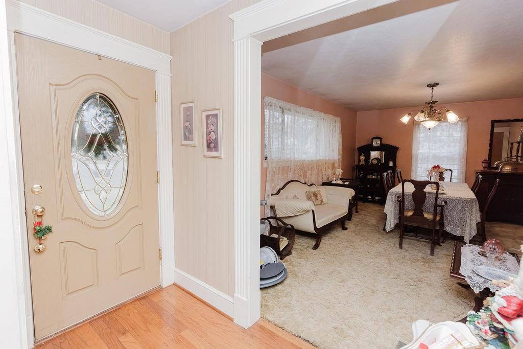 663 6th Street - Photo 4